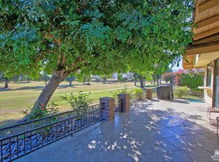 220 Santa Barbara Cir, Palm Desert, CA 92260