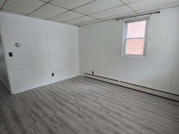 4th image of 533 W Broadway APT 1