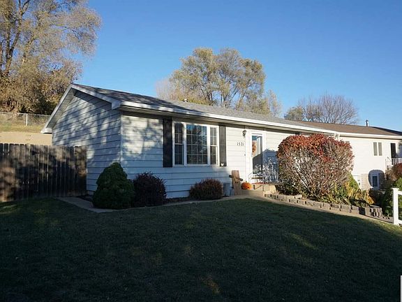2nd image of 1521 Osage Ct