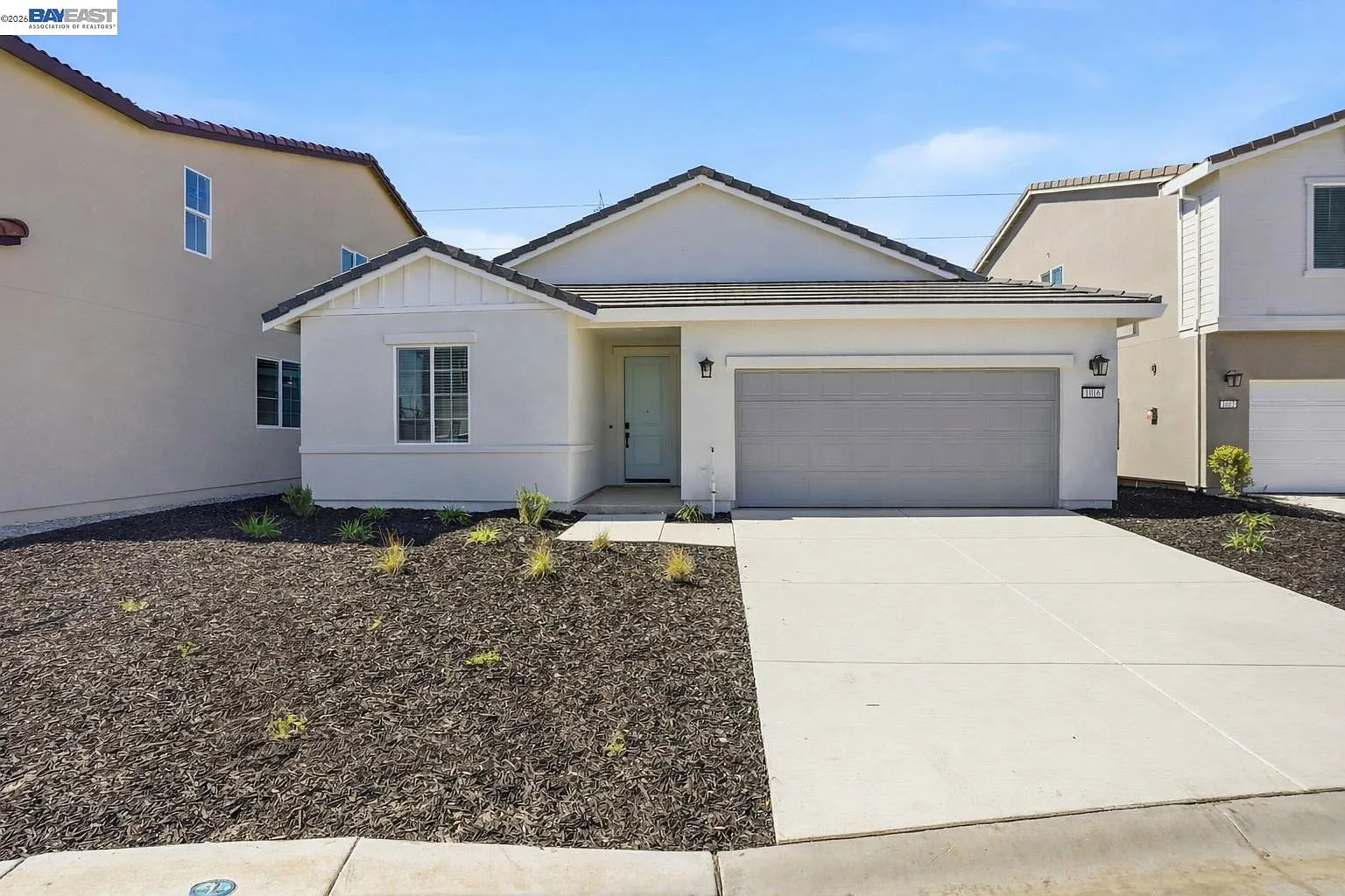 1016 Bluebell Cir photo 1
