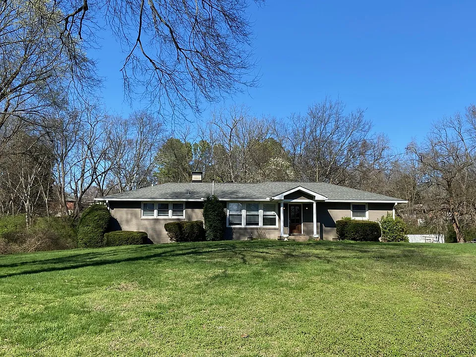728 Woodmere Dr