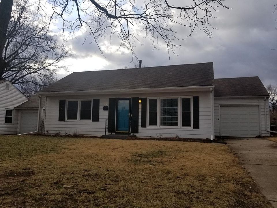 1st image of 711 W 84th St