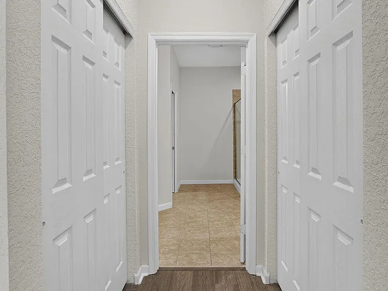 425 Greenwich Cir #204 — Photo 25