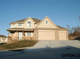 4226 N 161st Cr Ave, Omaha, NE 68116