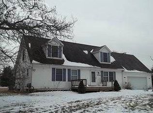 7050 E Allen Rd, Fenton, MI 48430