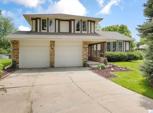 2016 S 149th Cir, Omaha, NE 68144