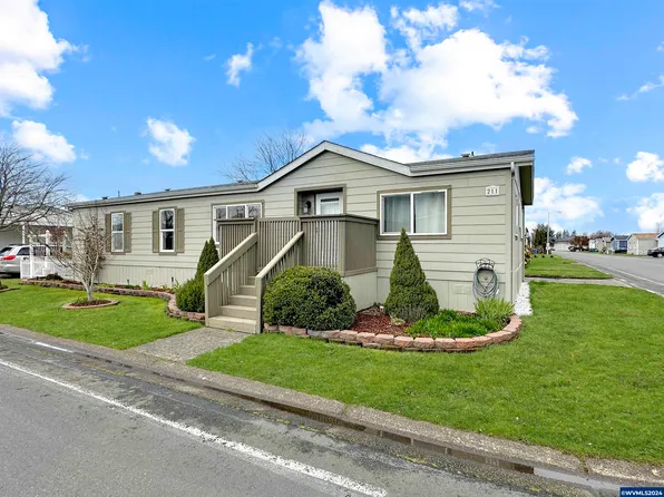 211 Bellevue Dr SE, Aumsville, OR 97325