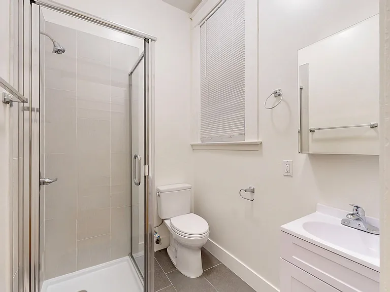 1560 Sacramento St #211 — Photo 9