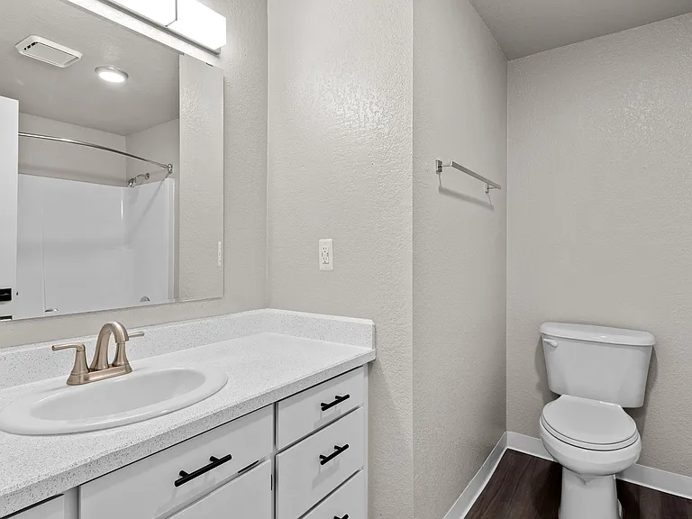 Twenty Westgate Apartments — Photo 12