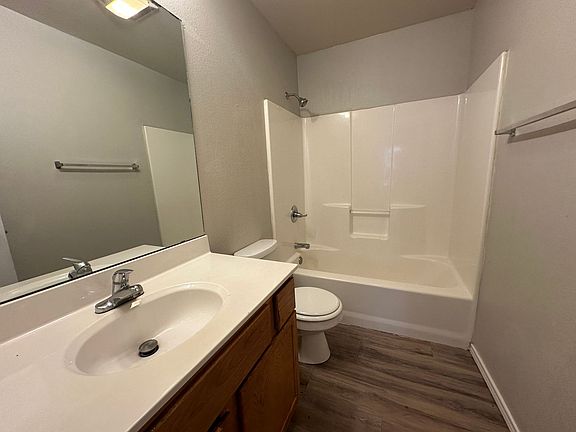 5th image of 1110 82nd St Unit A