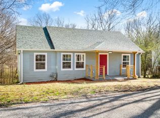 1005 Kendrick St, Clarksville, TN 37043