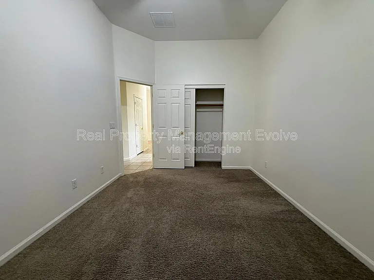 281 W Flamingo Dr — Photo 30