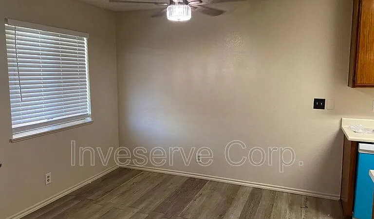 8220 California St #4 — Photo 5