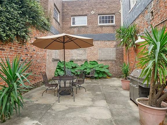 3rd image of 818 Lafayette St #818