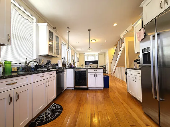 1 Larose Pl, Brighton, MA 02135