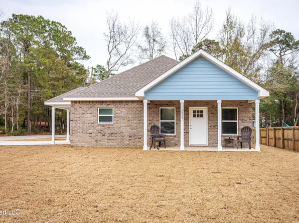 2925 Graveline Rd, Gautier, MS 39553