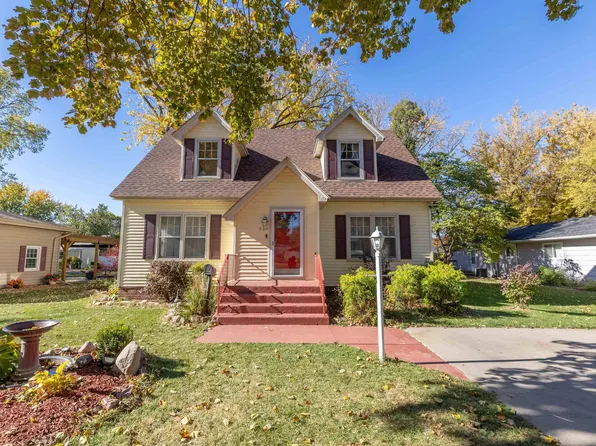 904 12th St, Onawa, IA 51040