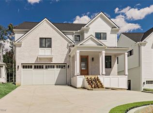 213 S Main St, Chagrin Falls, OH