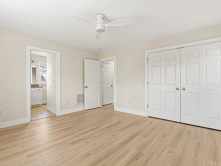 8 Thurland Ave — Photo 21