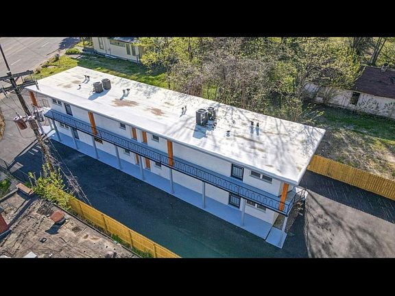 3rd image of 750 Chelsea Ave #1750-AVENUE750