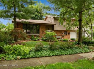 1319 E Norman Dr, Palatine, IL 60074