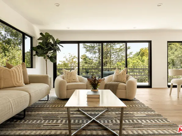 11587 Sunshine Ter, Studio City, CA 91604