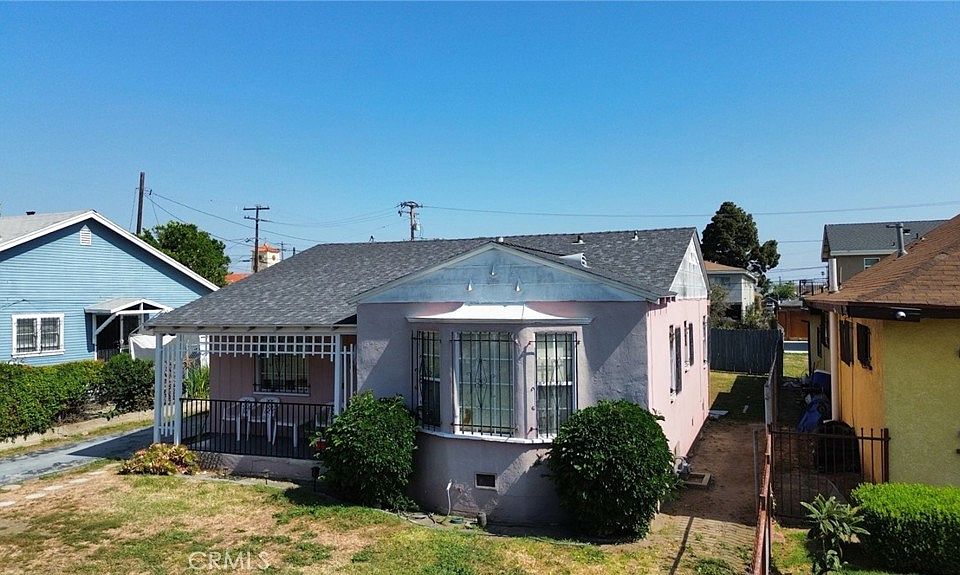 1st image of 1125 W 95th St