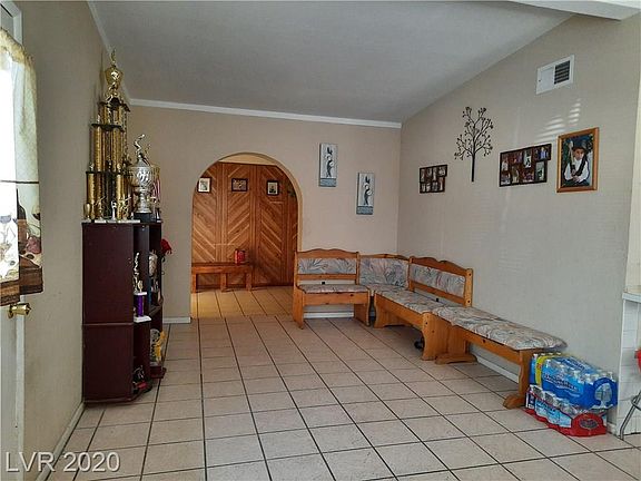 2nd image of 212 Stanford St