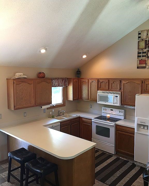 445 52nd Pl, West Des Moines, IA 50265 Zillow