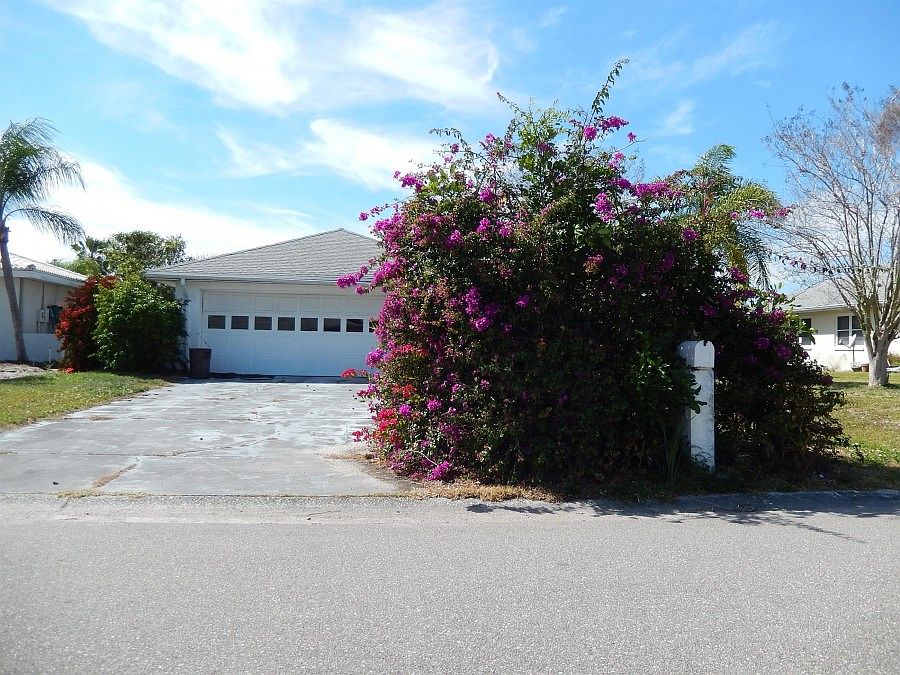 1st image of 6320 Cottonwood Ln