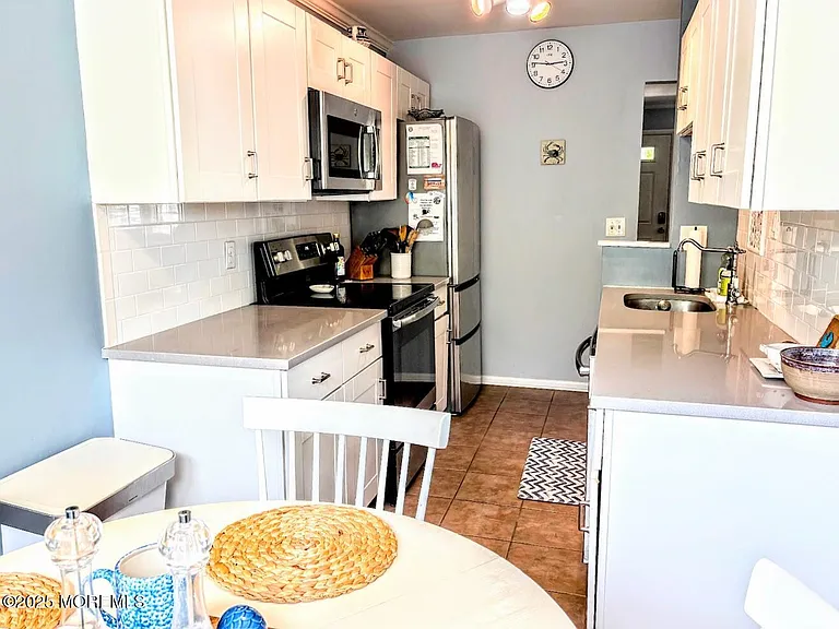 1201 Ocean Ave #54 — Photo 7