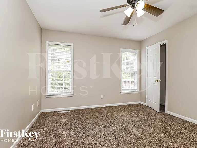 6111 Tory Ct — Photo 12