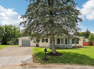 2101 E Grace Ct, Muncie, IN 47302