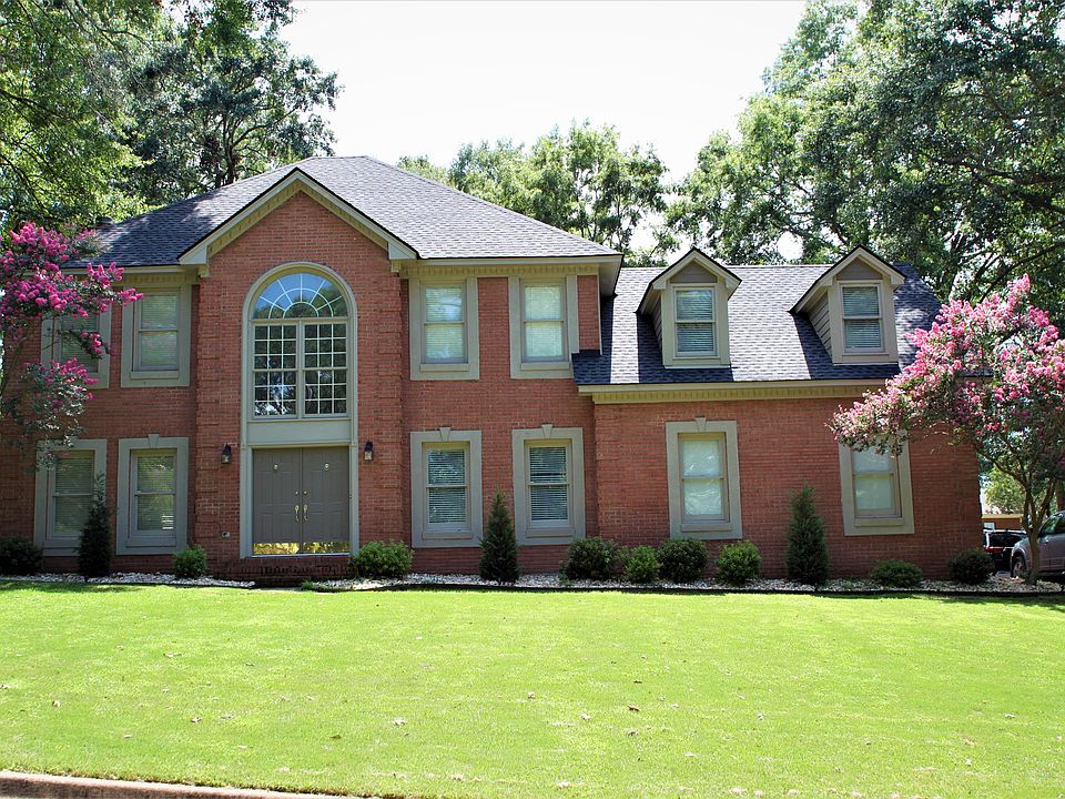 1st image of 111 Creek Dr