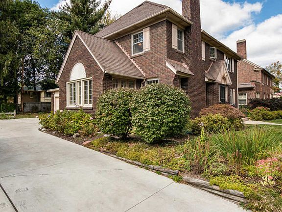 5th image of 845 Iroquois Dr SE