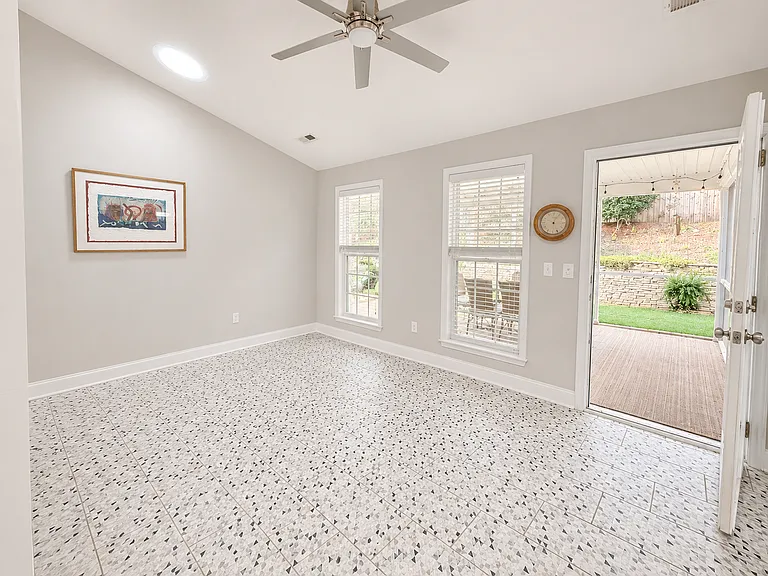 101 Saxon Falls Ct — Photo 26