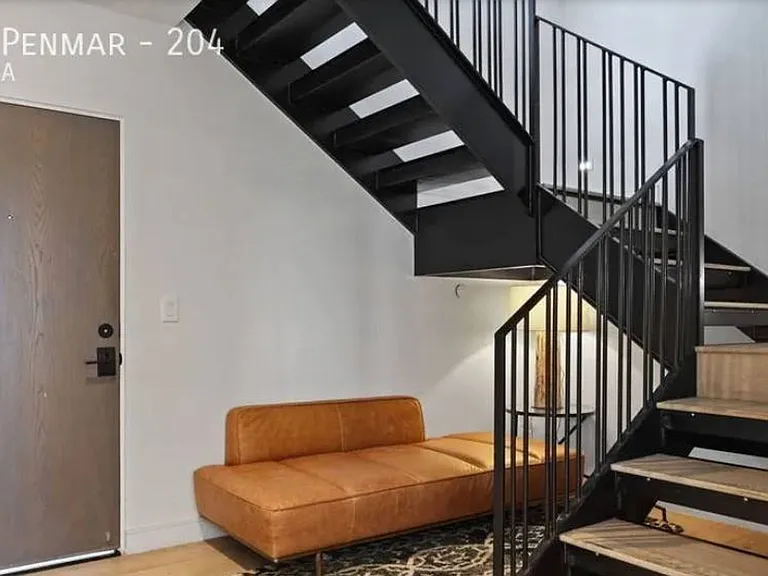 2432 Penmar Ave #204 — Photo 14