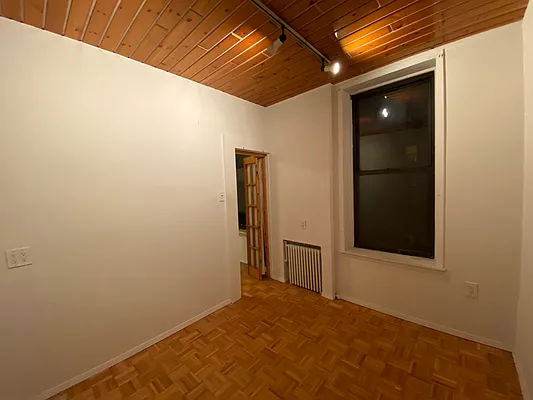 Rented by Nooklyn NYC LLC | media 15