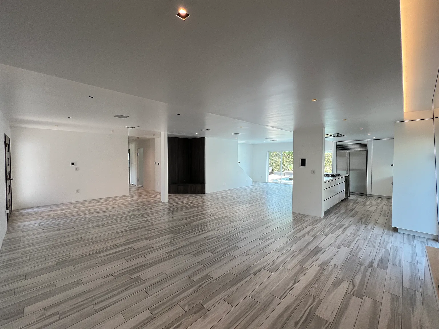 4 bed, 2459 sqft, $7,000 — Photo 4