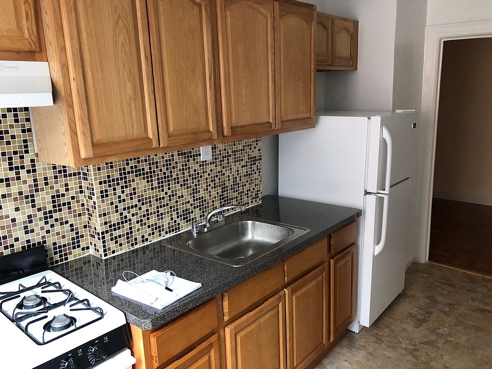 1st image of 1814 Marmion Ave #1A