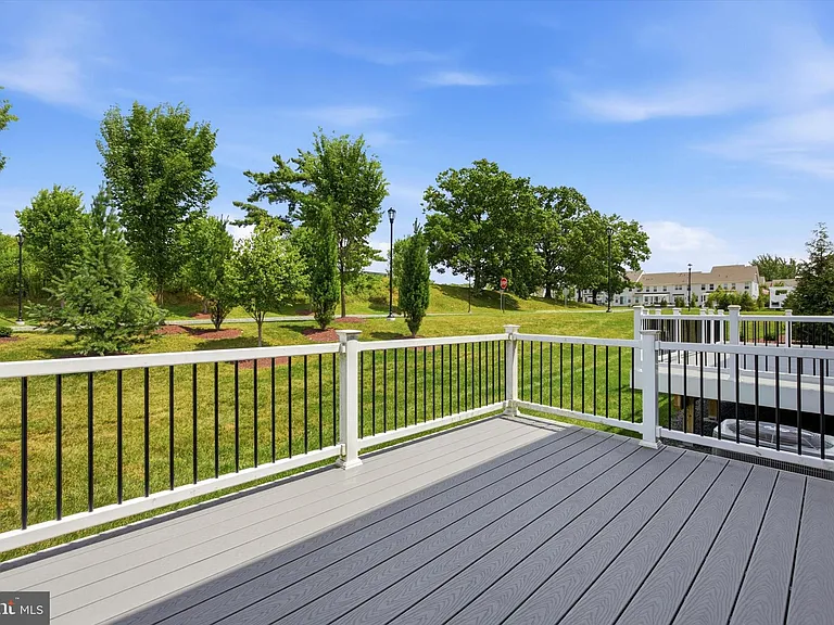 203 Segel Dr — Photo 15