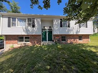 8 Zoar St, Worcester, MA 01604