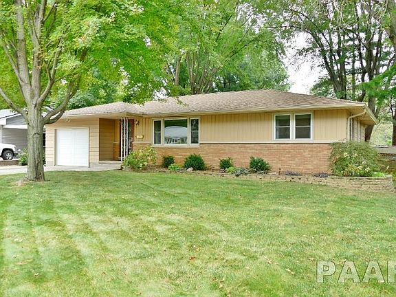 2nd image of 124 W Paradise Ct