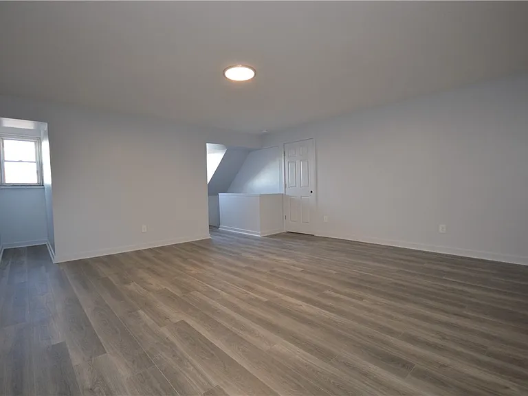 115 Meade Ave — Photo 33