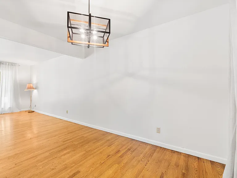 9845 Pebblestone Dr — Photo 4