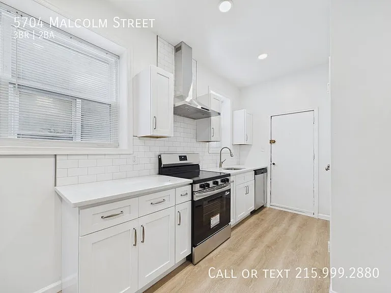 5704 Malcolm St — Photo 3