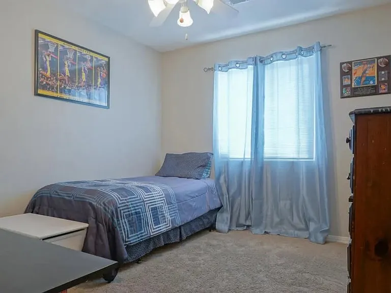 37 Parkside Rd SE — Photo 12