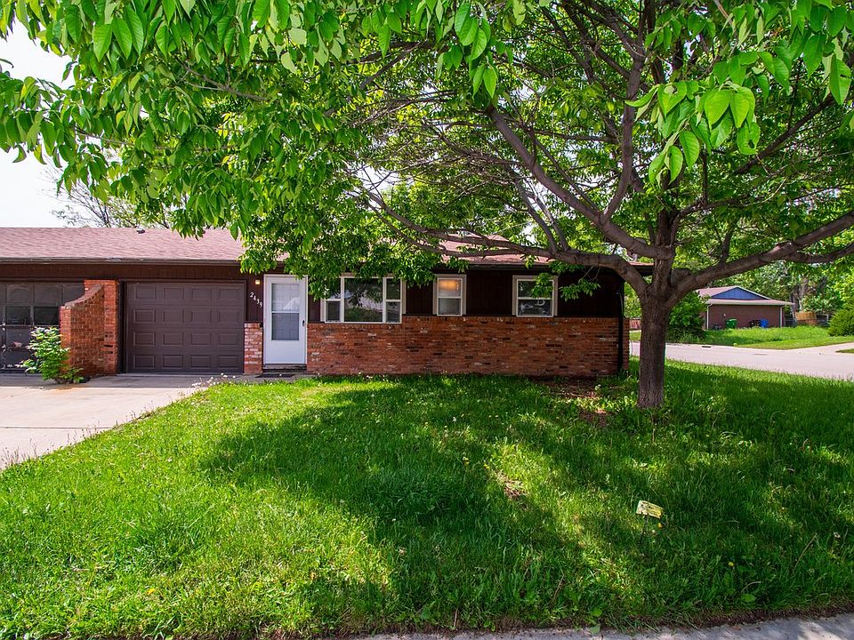 1st image of 2437-2439 Clearview Ave