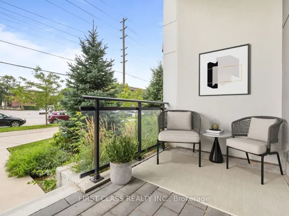 1 Neighbourhood Ln #110, Toronto, ON M8Y 0C2