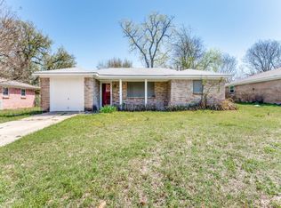 3916 Delaware Trl, Lake Worth, TX 76135